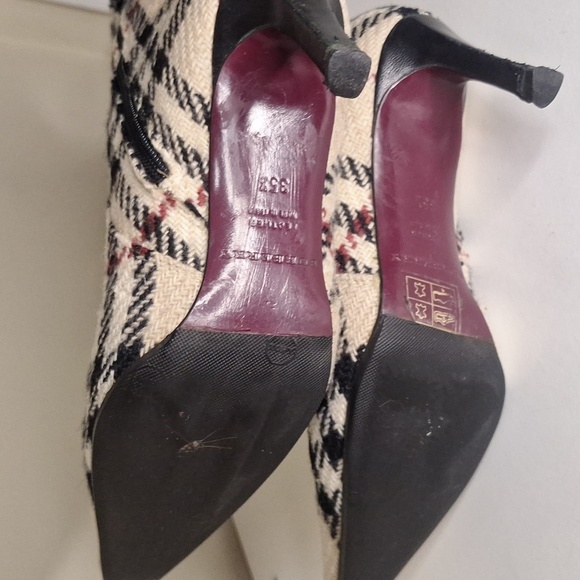 Burberry Vintage Beige Nova Check Wool Tweed Fabric ankle booties - Picture 5 of 11